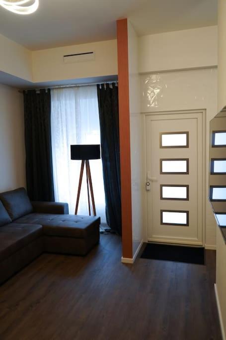 Apartment 2-zi. Am Ufer. Boxspringbetten. 2 Wc's. Berlin