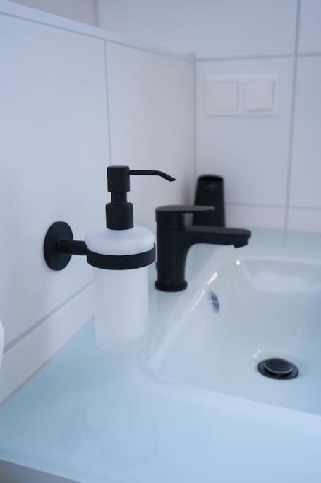 Apartment 2-zi. Am Ufer. Boxspringbetten. 2 Wc's. *
