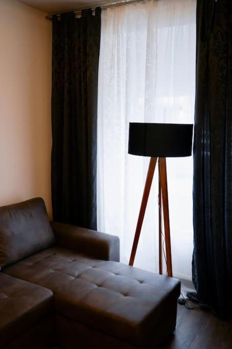 2-zi. Am Ufer. Boxspringbetten. 2 Wc's. Apartment Berlin